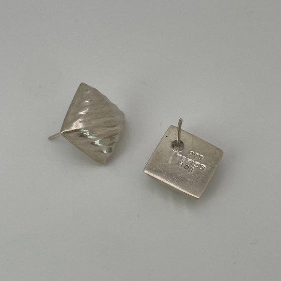 Vintage Zig Zag Pillow Stud Earrings Sterling Silver - Picture 3 of 4